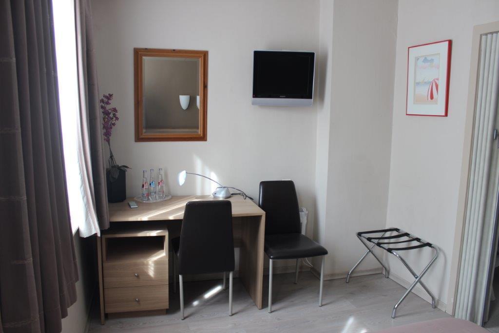 Hotel Bloom Diksmuide Esterno foto